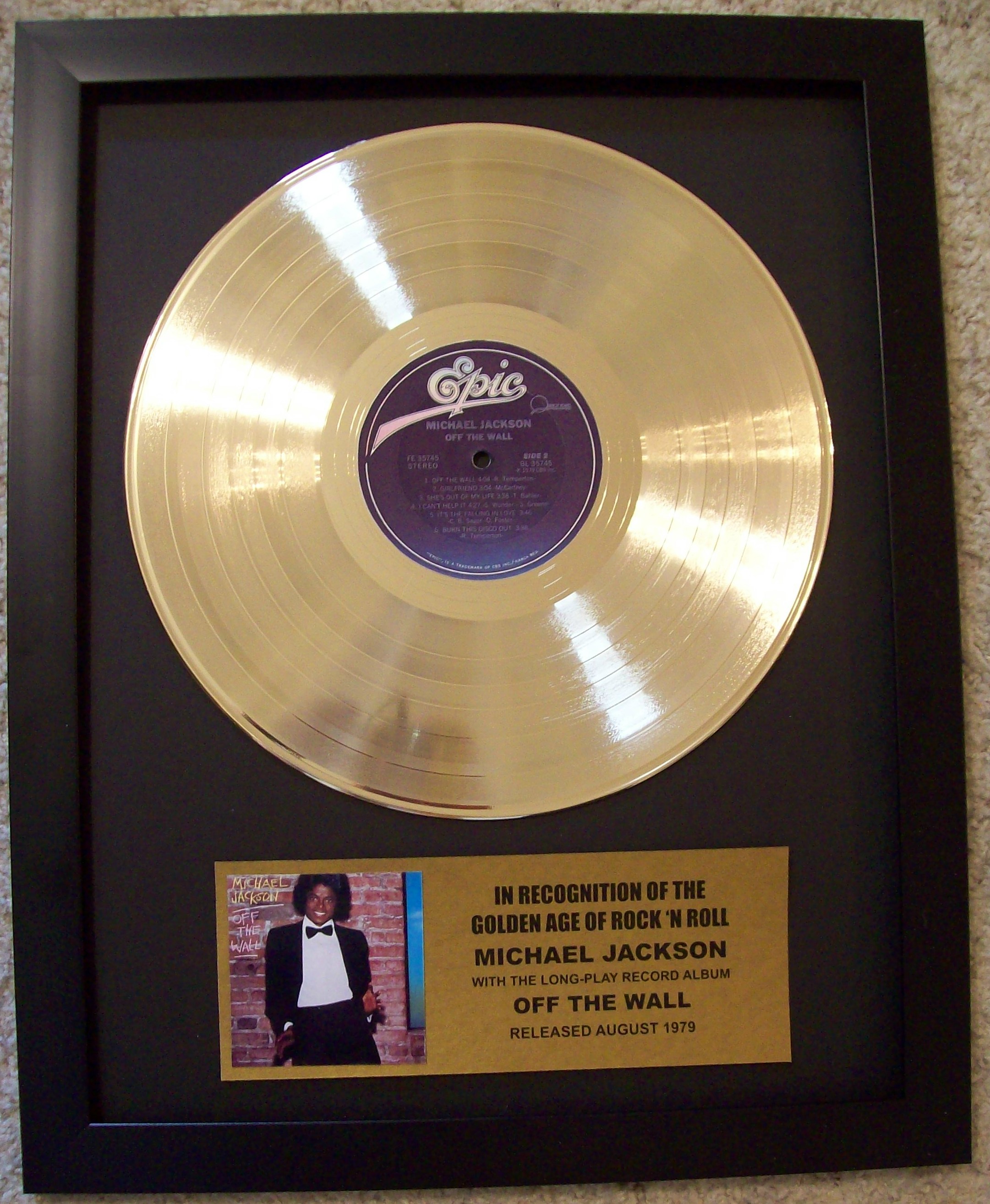 Michael Jackson Auction Rakes in $2 Million –